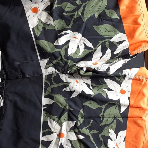 VISSLA men's board/swim shorts - Picture 10 of 10